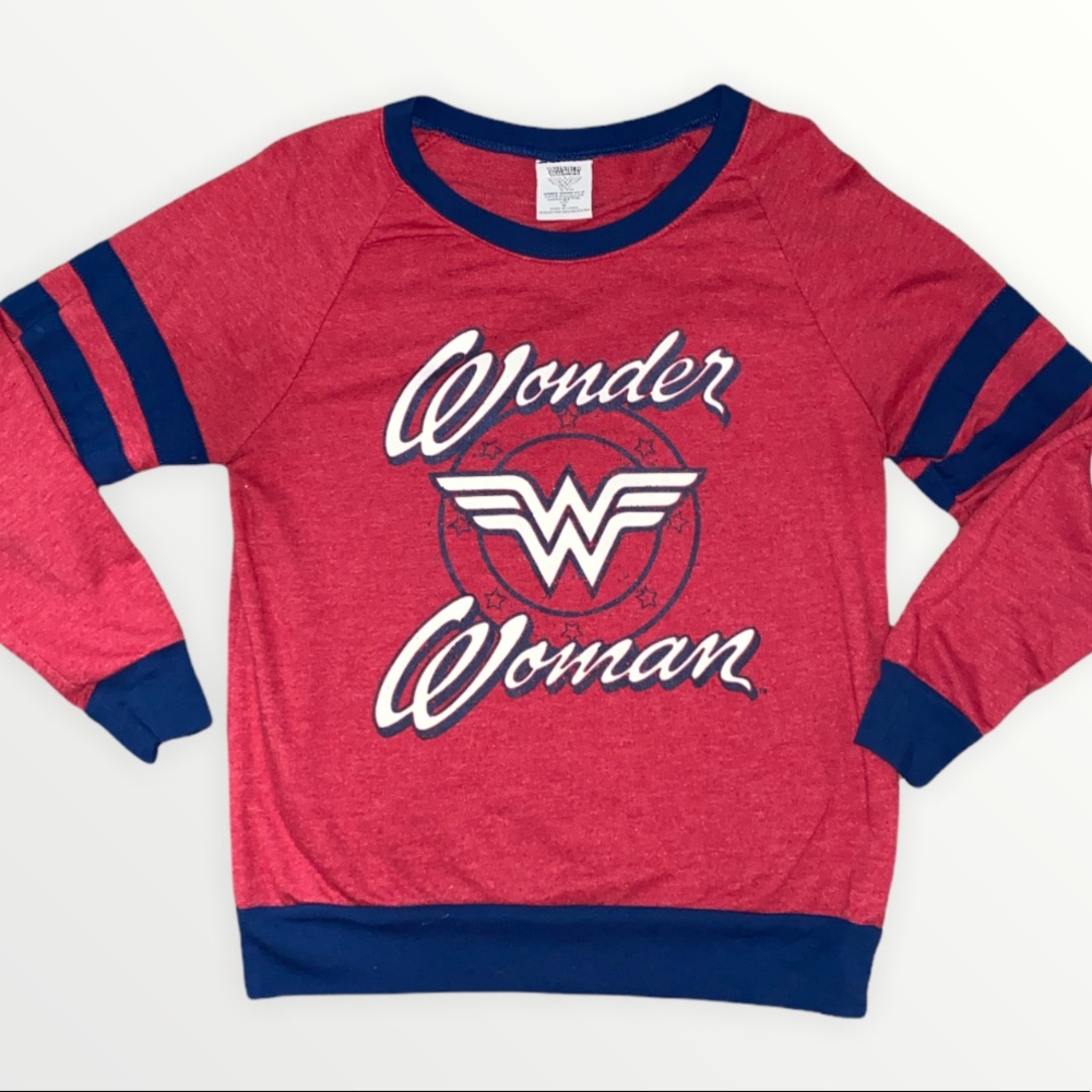 🌸 Wonder Woman top